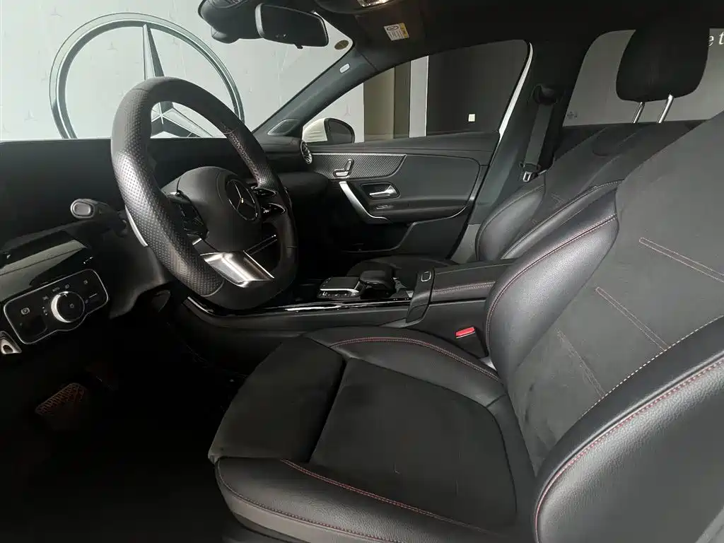 Mercedes-Benz A-Class 2023 A 200 L Fashion Edition