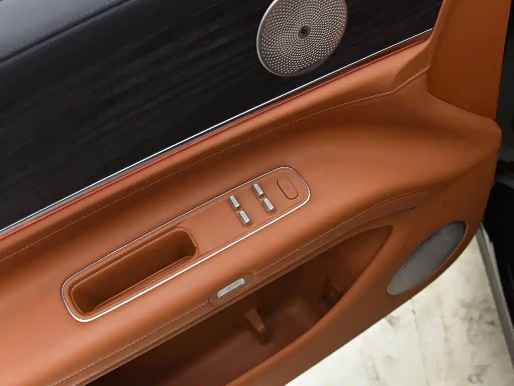Wenxi H9 2024 Edition Range-Extended Ultra Version 42kWh 6-Seat Version