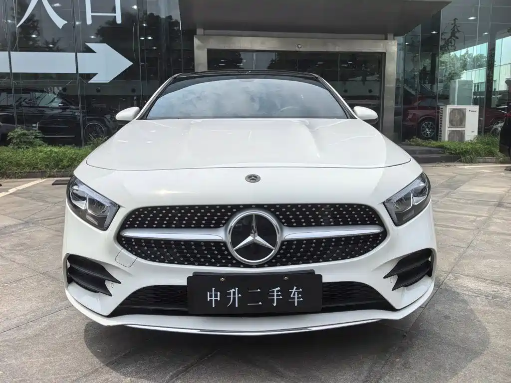 Mercedes A 200 L Sport Sedan Fashion Edition 2022 Model