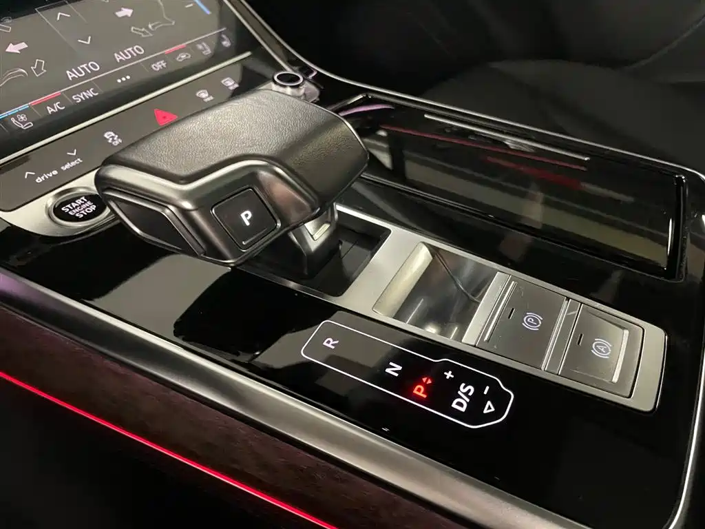 Audi Q7 2023 45 TFSI quattro S line Sport Edition
