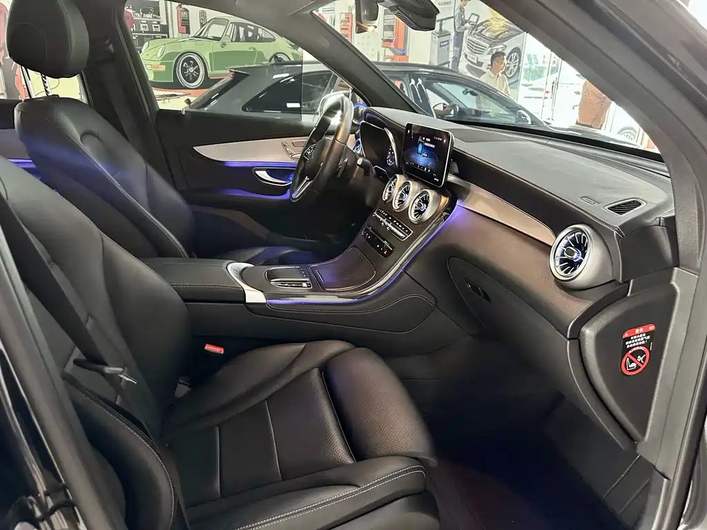 Mercedes-Benz GLC 2020 Facelift 260 L 4MATIC Dynamic Edition