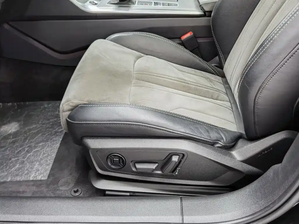 Audi A6L 2022 40 TFSI Luxury Dynamic Edition