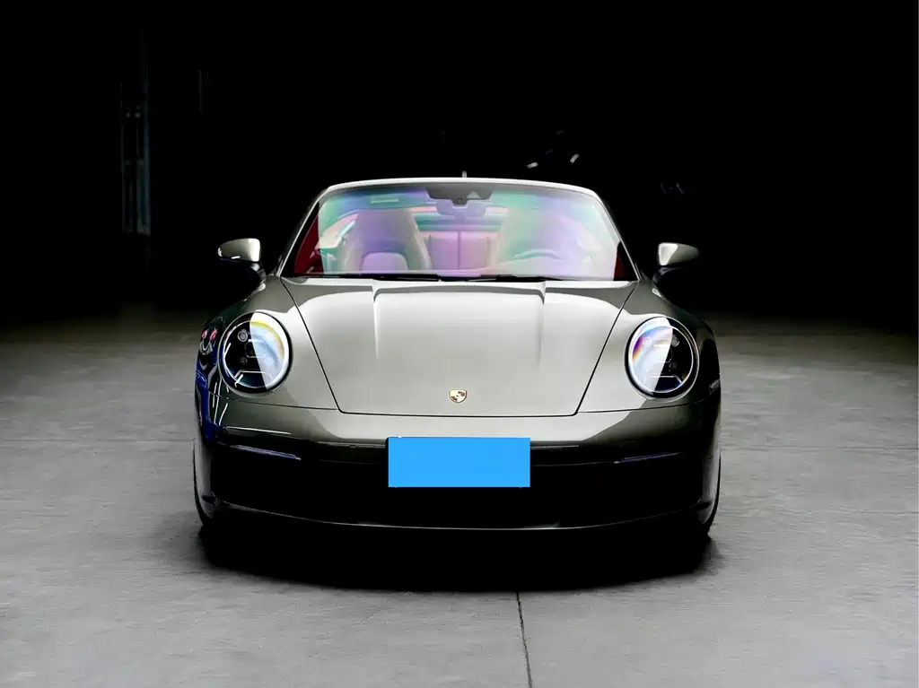 Porsche 911 Carrera Cabriolet 3.0T 2020 Model