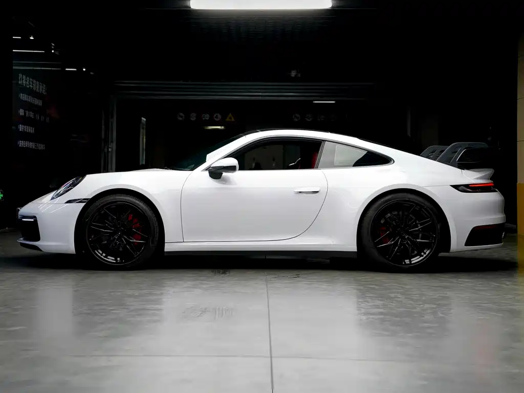 Porsche 911 Carrera 3.0T 2020