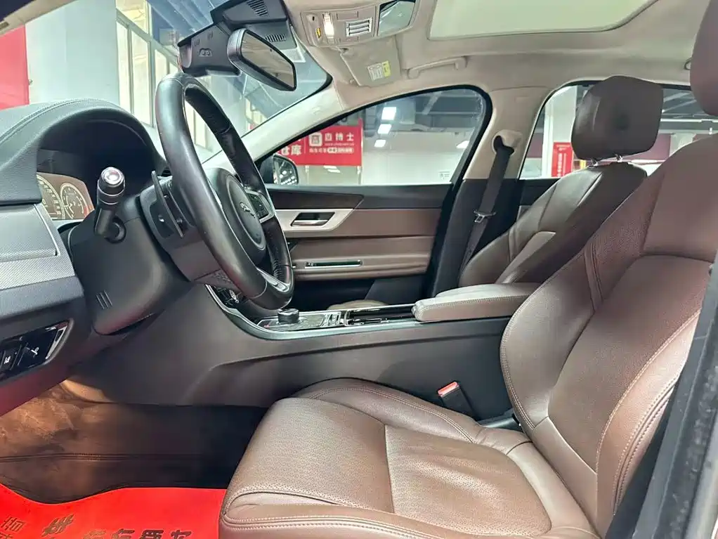 Jaguar XFL 2018 Edition XFL 2.0T 250PS Prestige Edition