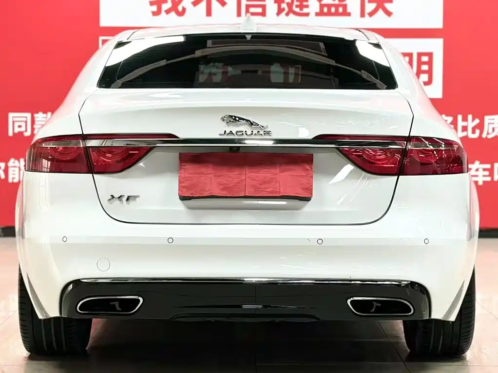 Jaguar XFL 2017款 XFL 2.0T 240PS Luxury Edition