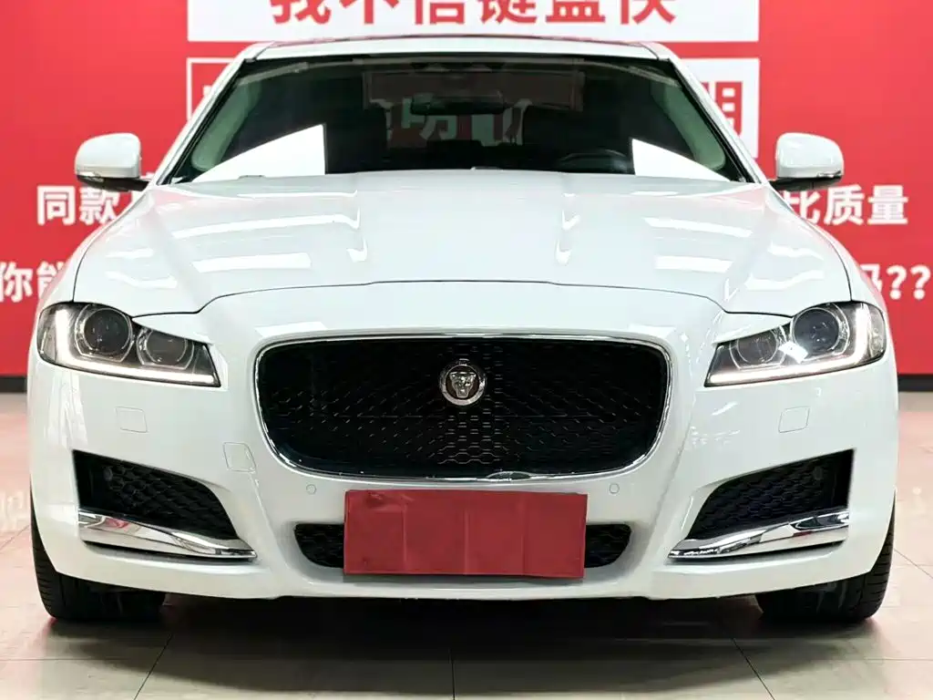 Jaguar XFL 2017款 XFL 2.0T 240PS Luxury Edition