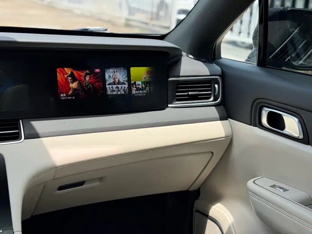 Lemon ONE 2021 Model, Extended Range 6-Seat Edition