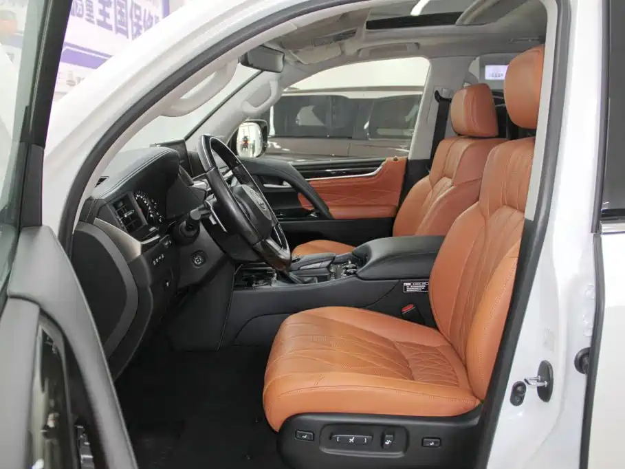 Lexus LX 2019 570 Peak Special Edition