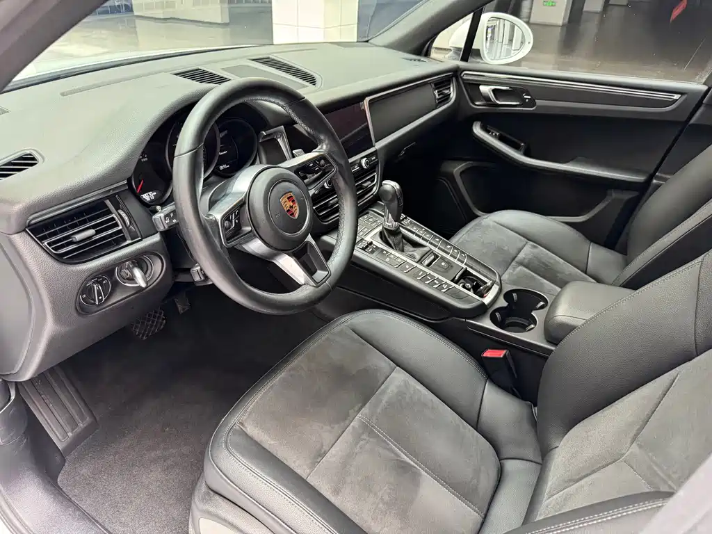 Macan 2018 2.0T
