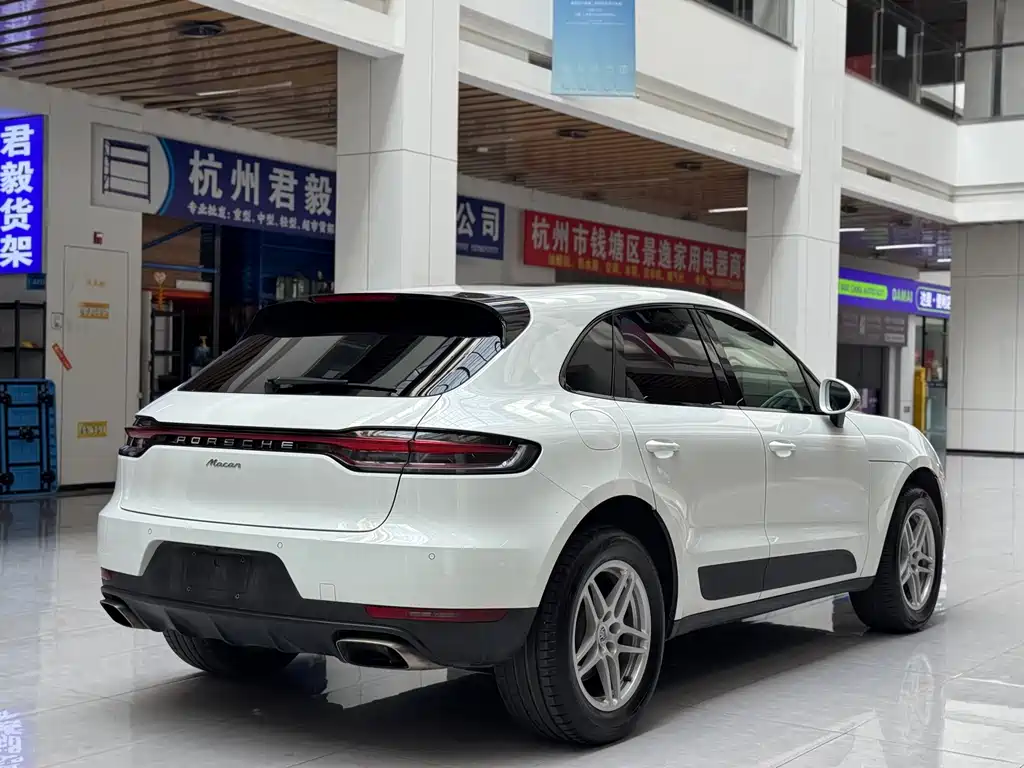 Macan 2018 2.0T