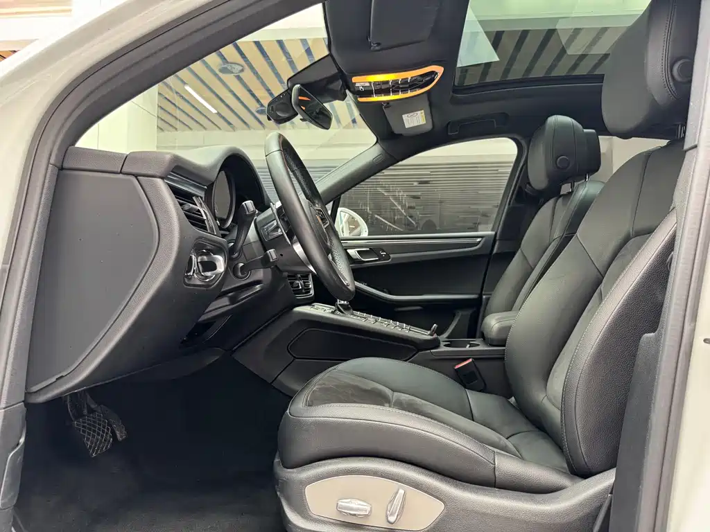 Macan 2018 2.0T