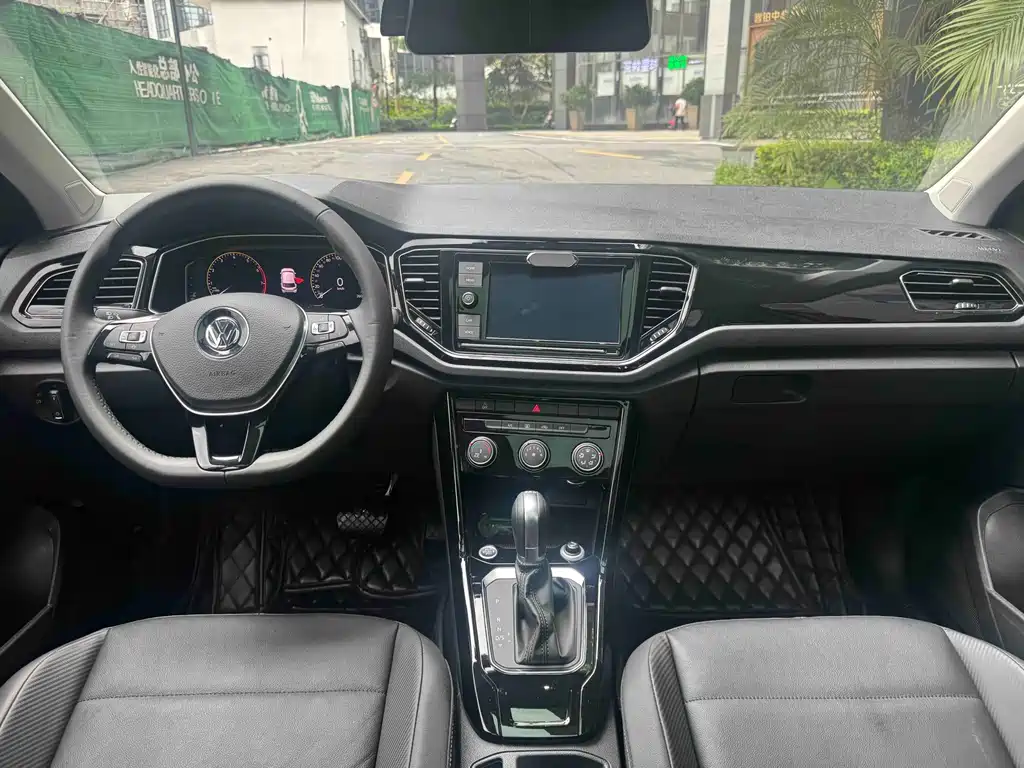T-ROC 2020 280TSI DSG Two-wheel Drive Comfort Edition