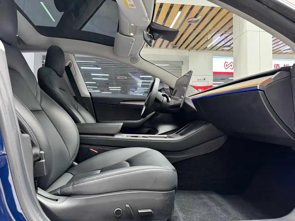 Model 3 Standard Range Rear-Wheel Drive Upgrade 2021