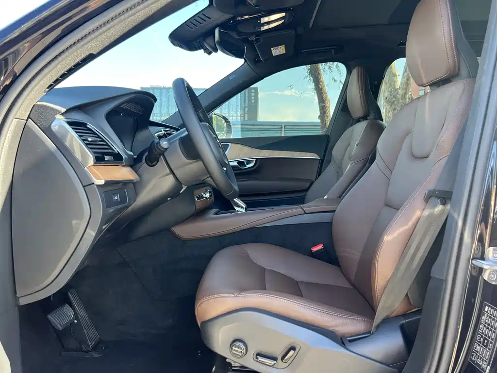Volvo XC90 2024 B6 Intelligent Luxury Edition 7-seater