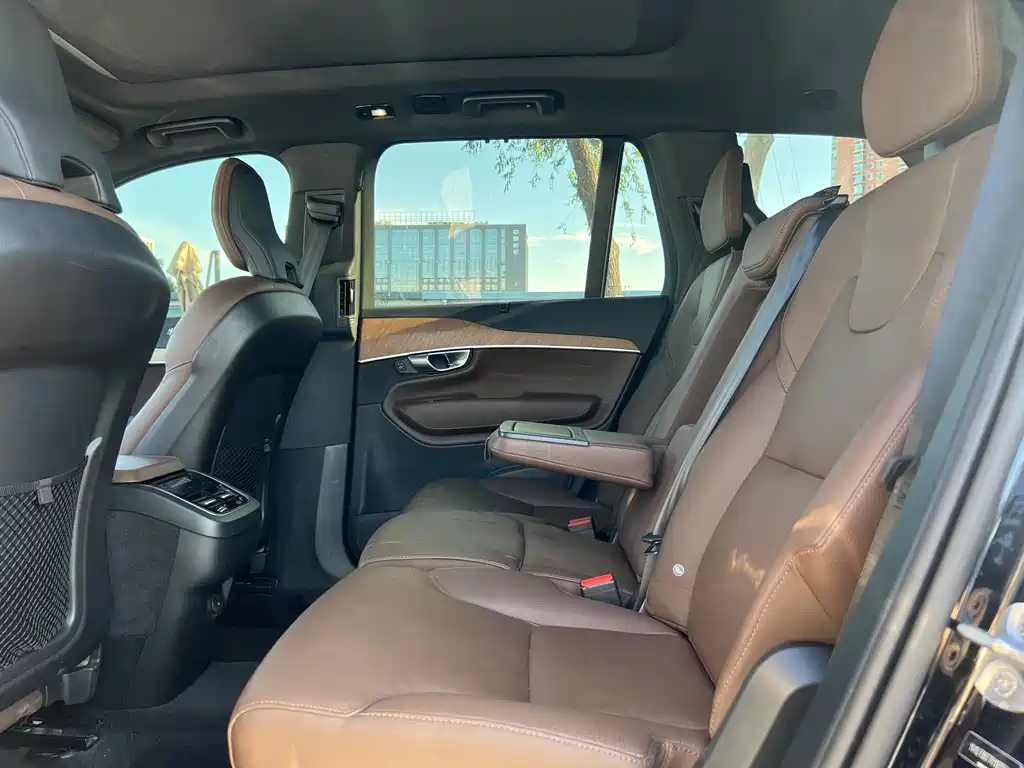 Volvo XC90 2024 B6 Intelligent Luxury Edition 7-seater