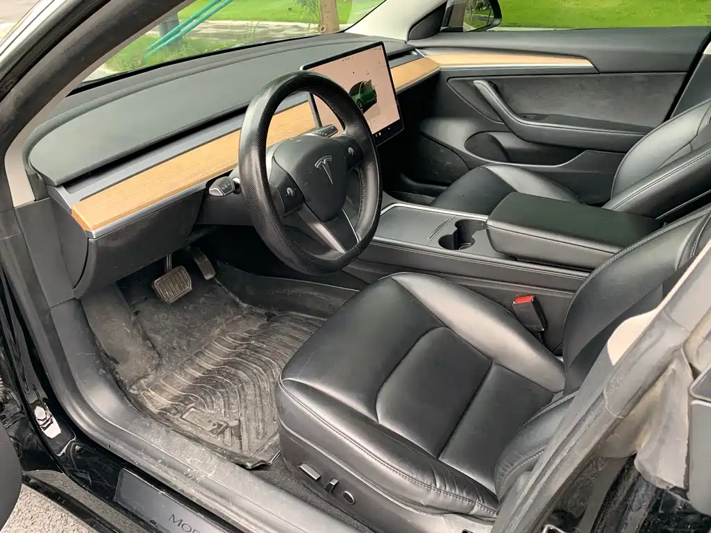 Model 3 Rear-Wheel Drive 2022