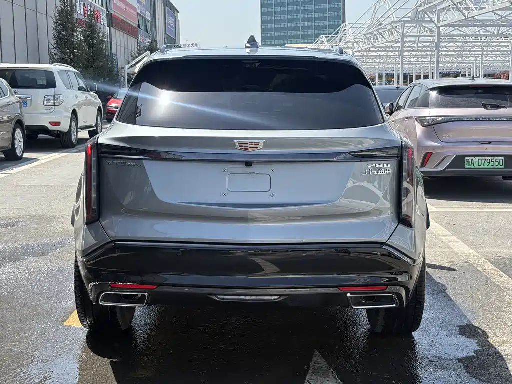 Cadillac XT5 2025 2.0T Platinum Edition