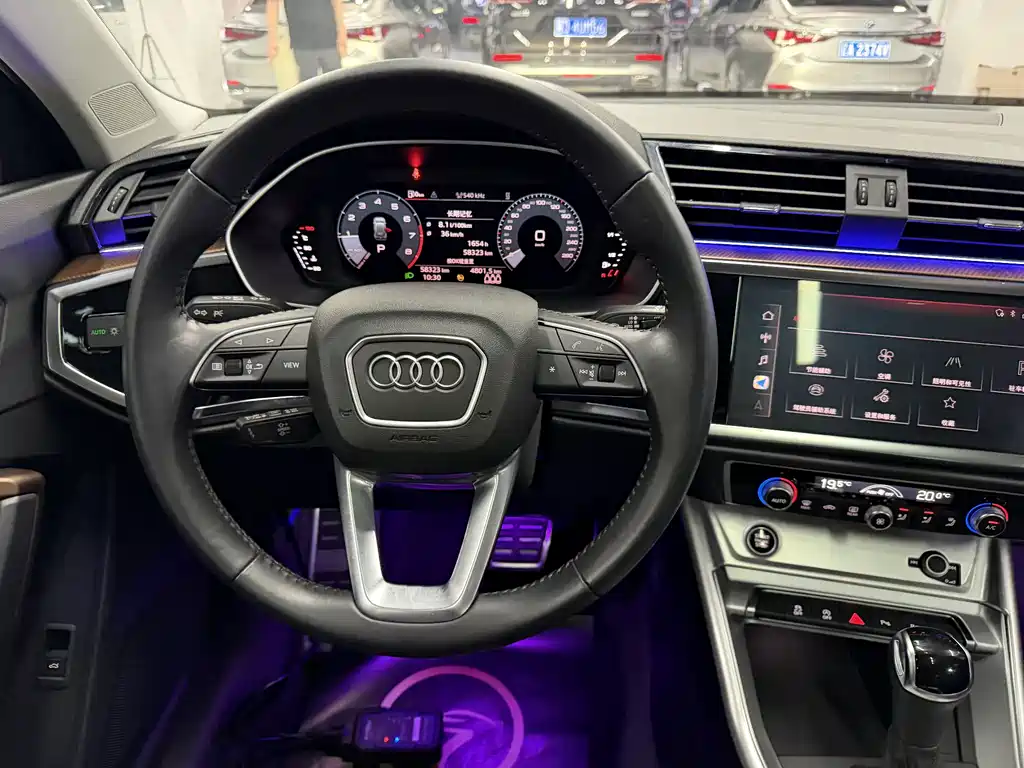 Audi Q3 2022 35 TFSI Fashion Elegance Edition