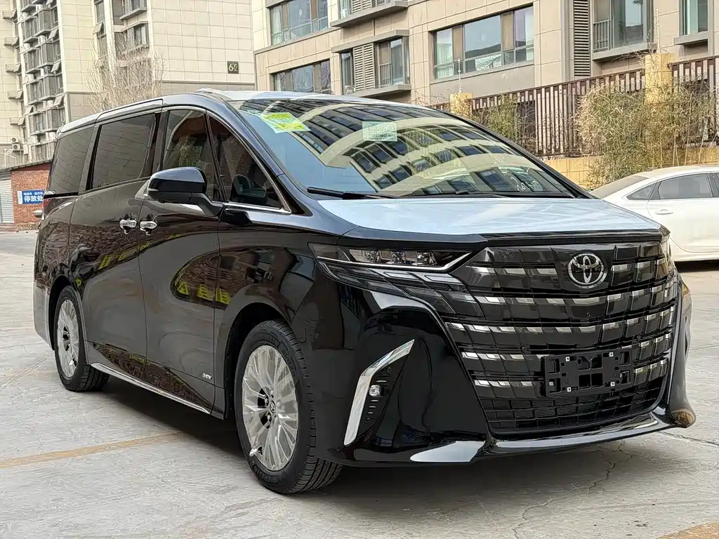 Alphard 2025款 Hybrid 2.5L Premium Gold Edition