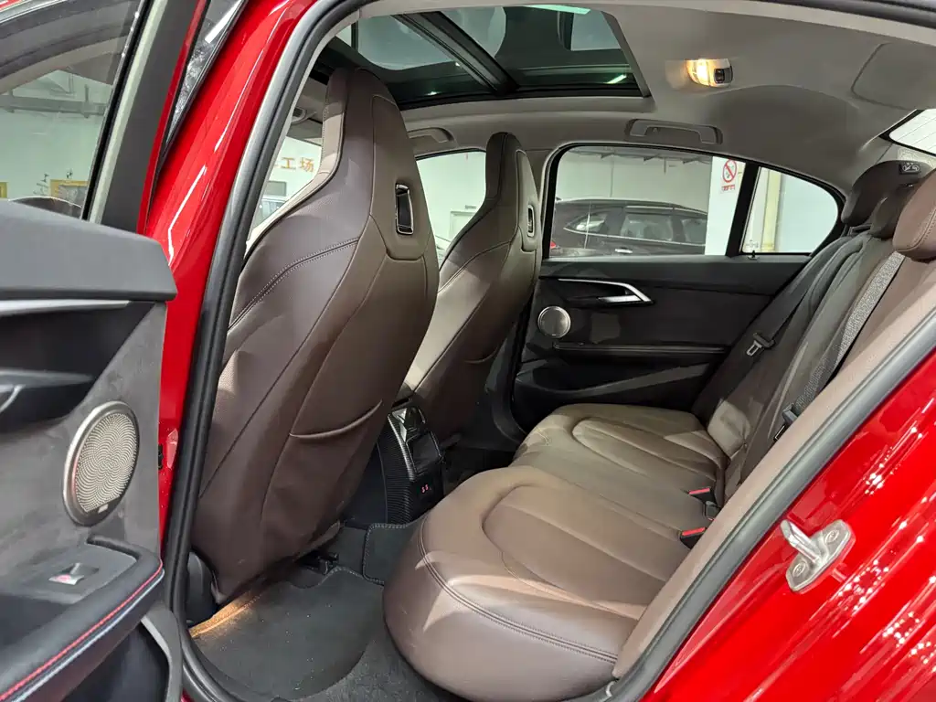 BMW 1 Series 2020 125i Leading Edition M Sport Package