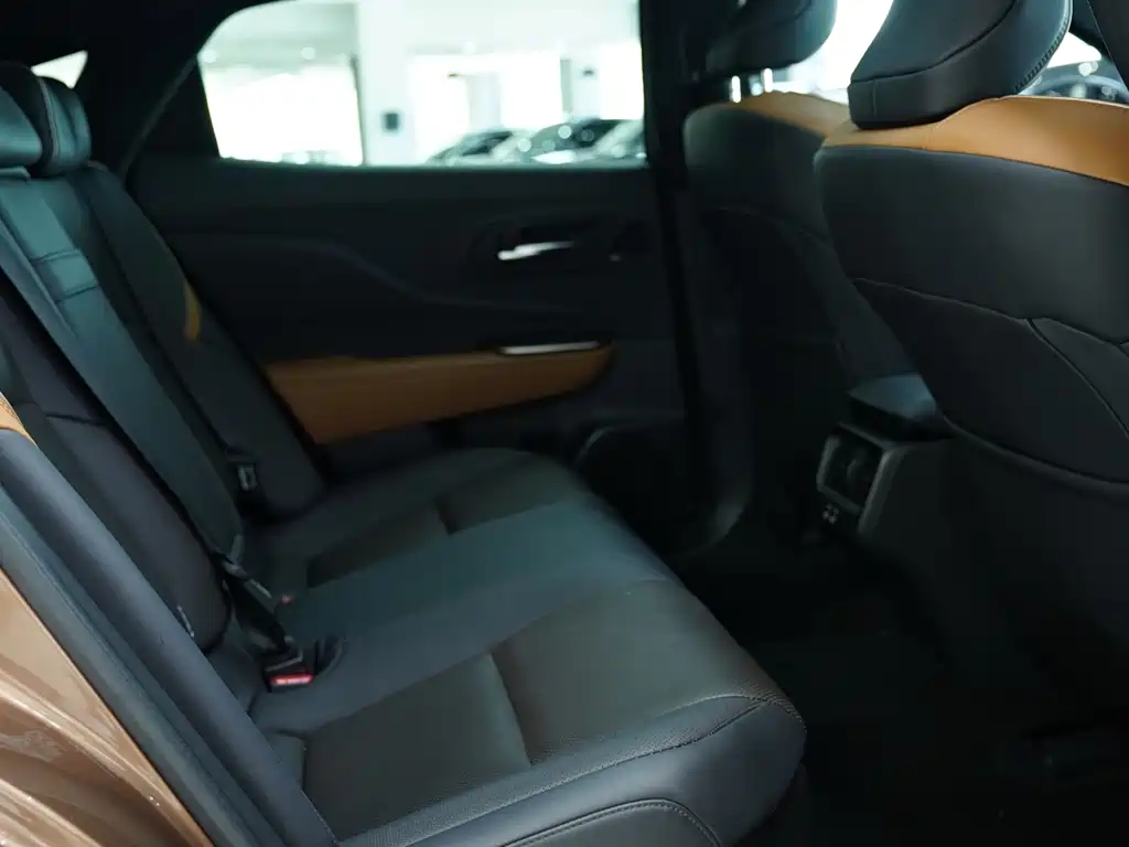 2023 Crown SportCross 2.4T SportCross HEV 4WD Ultimate Edition
