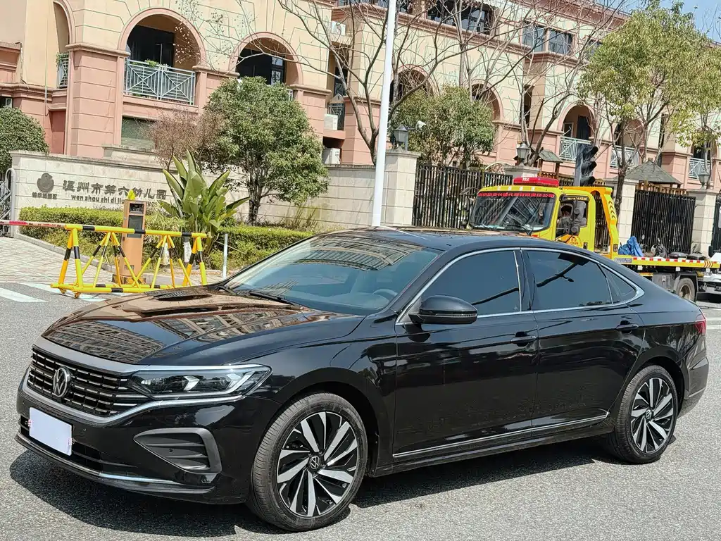 Passat 2024 330 TSI Starlight Elite Edition