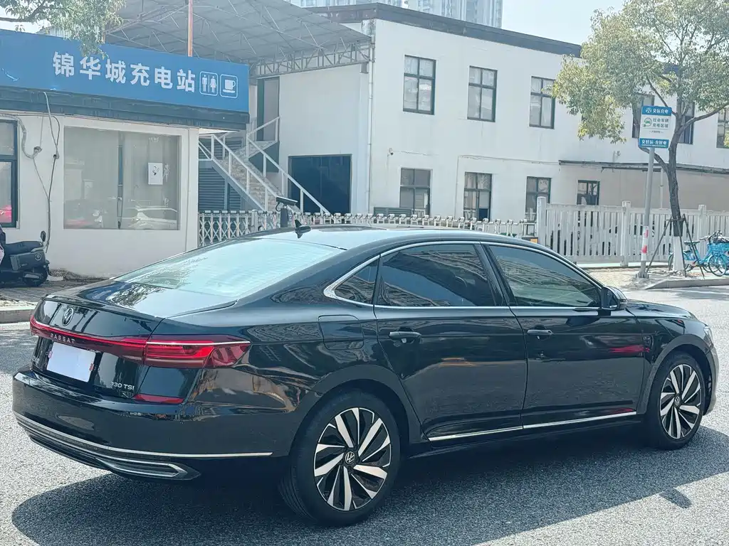 Passat 2024 330 TSI Starlight Elite Edition