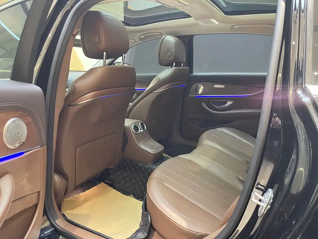 Mercedes-Benz E-Class 2022 Facelift E 260 L