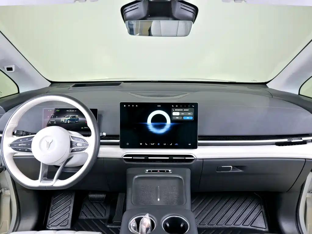 Dream Life 2025款 PHEV All-Wheel Drive Flagship Qiankun Edition