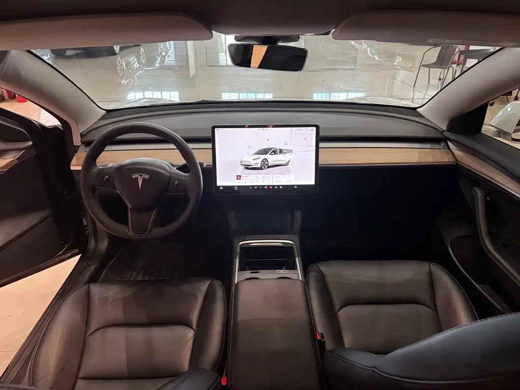 Model 3 Rear-Wheel Drive 2022