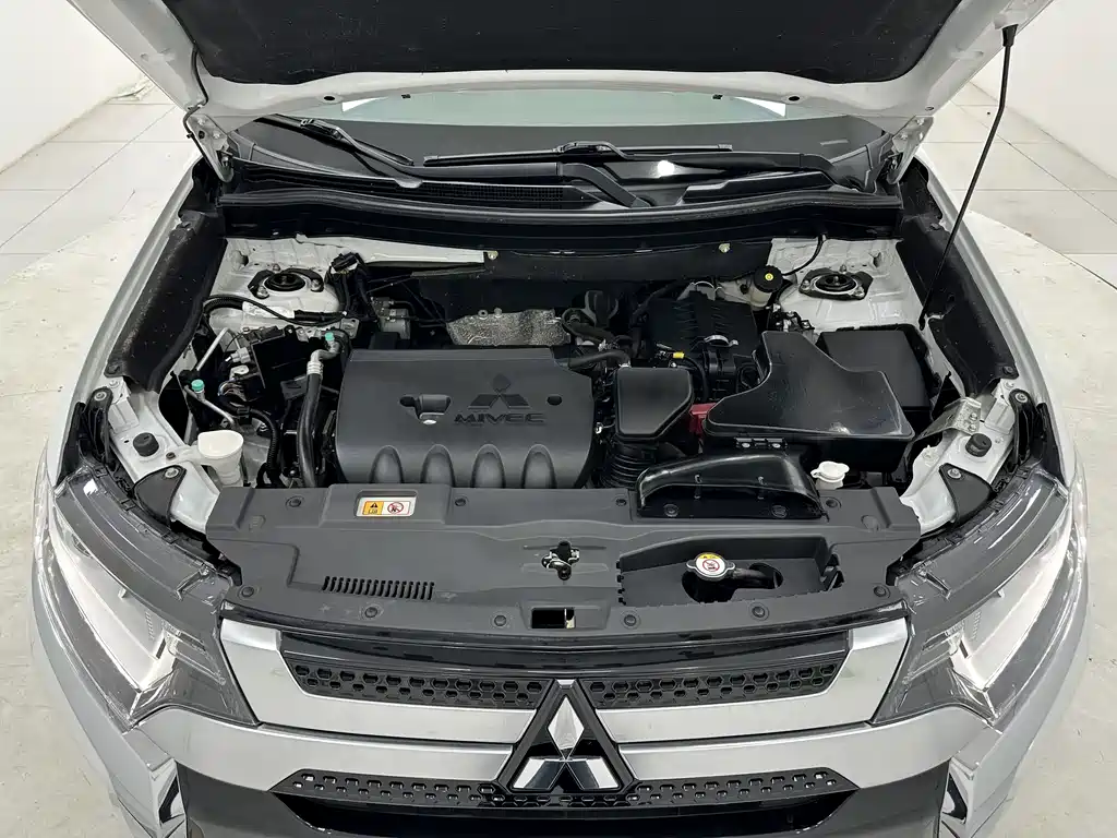 Outlander 2021 2.0L 2WD Enjoyment Edition 5-seat