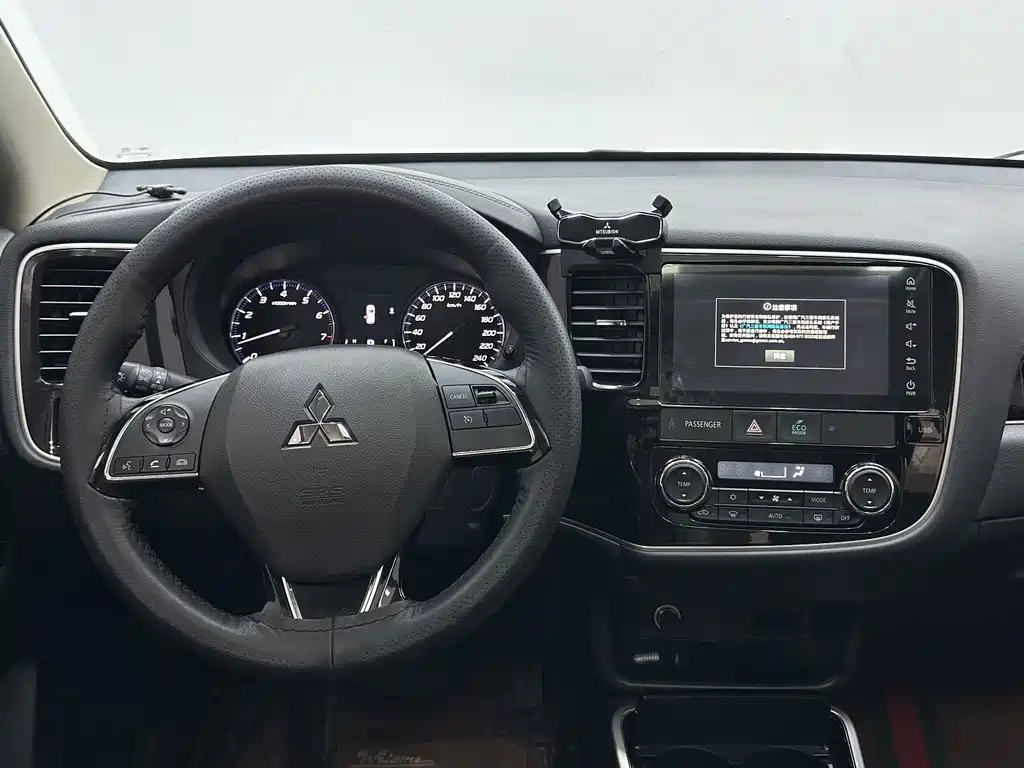 Outlander 2021 2.0L 2WD Enjoyment Edition 5-seat