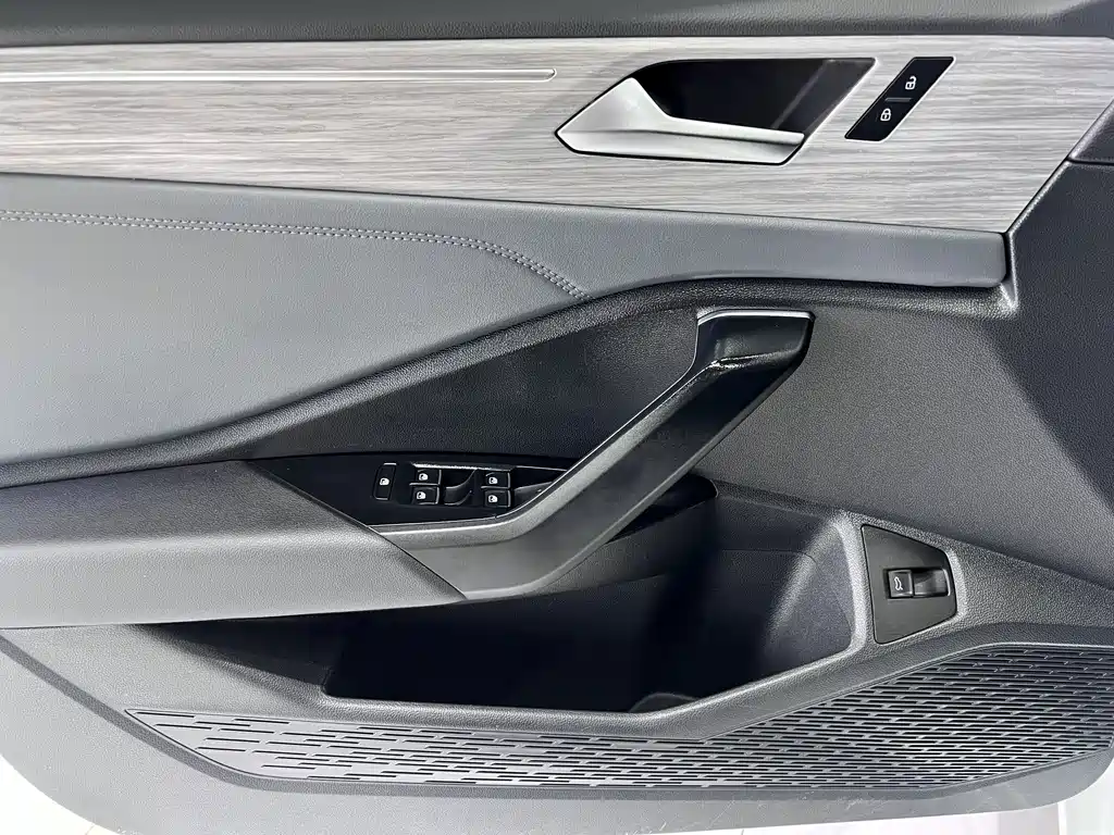 2023 Volkswagen Sagitar 280 TSI DSG Beyond Plus Edition