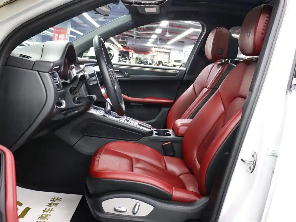 Macan 2021 2.0T