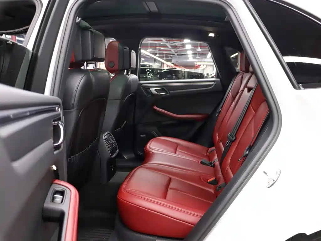 Macan 2021 2.0T
