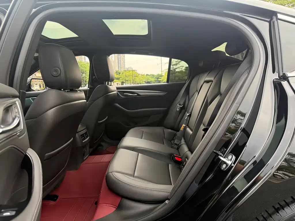 Cadillac CT5 2025 28T Urban Sport Edition