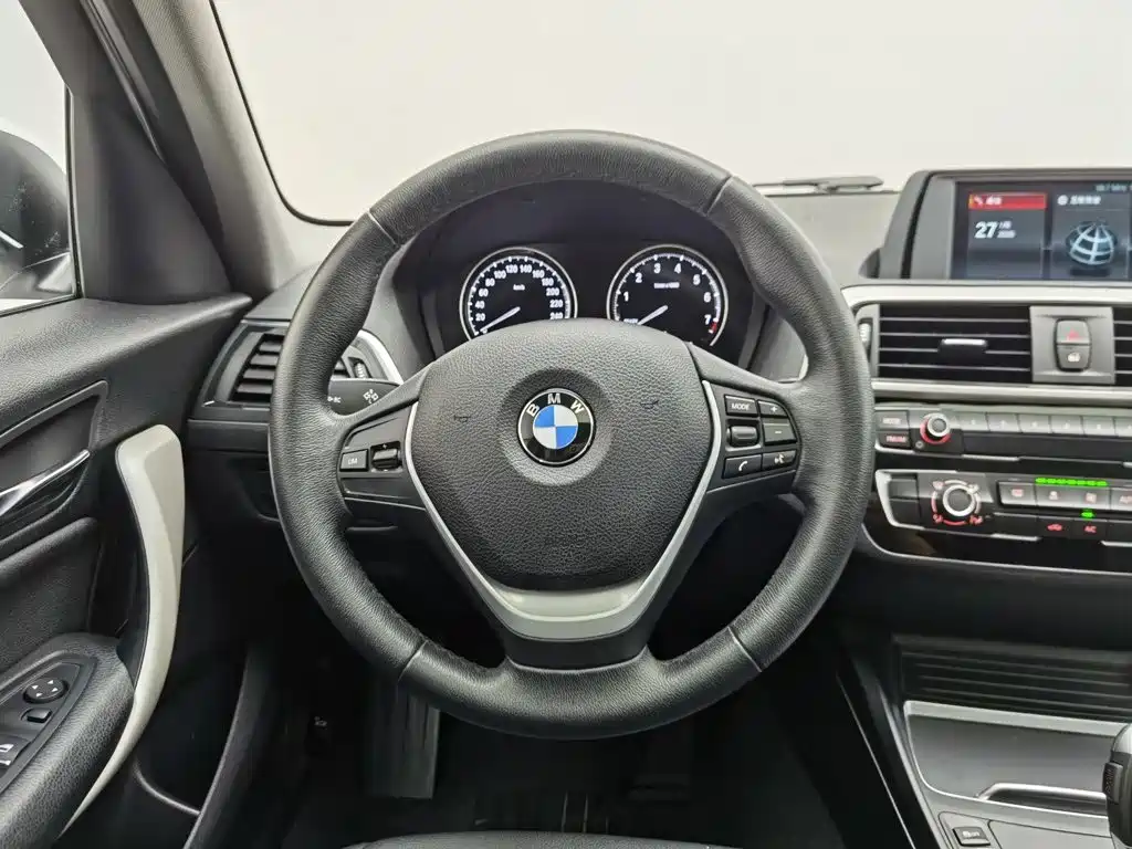 BMW 1 Series Import 2018 118i Leading Edition