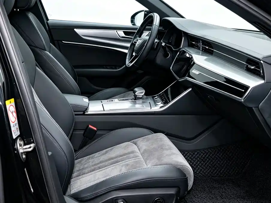 Audi A6L 2023 40 TFSI Luxury Dynamic Edition