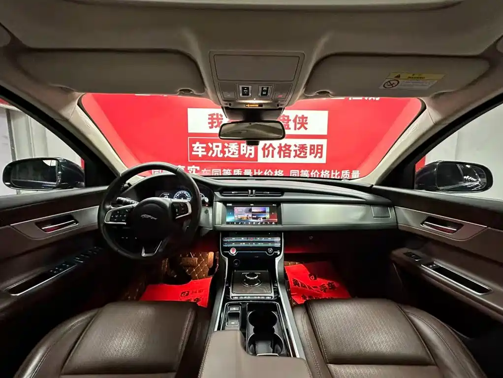 Jaguar XFL 2019 2.0T 250PS Two-Wheel Drive Luxury Edition