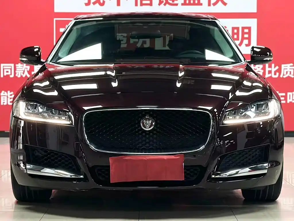 Jaguar XFL 2019款 XFL 2.0T 250PS All-Wheel Drive Prestige Edition