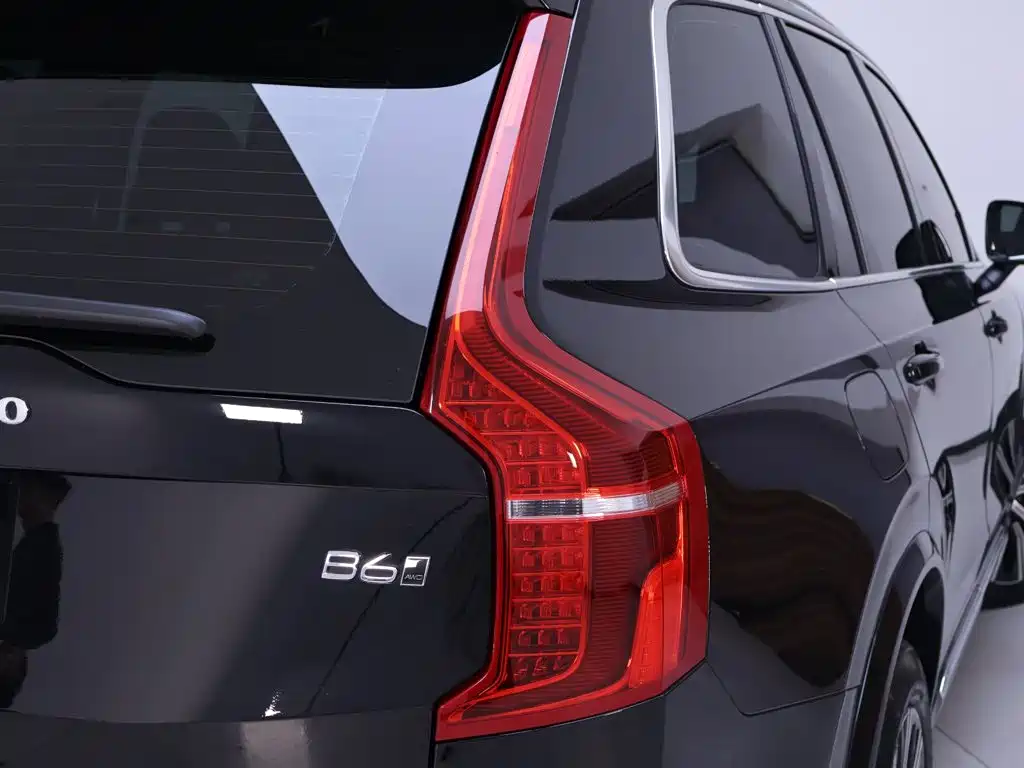 Volvo XC90 2023 B6 Intelligent Luxury Edition 7-seater