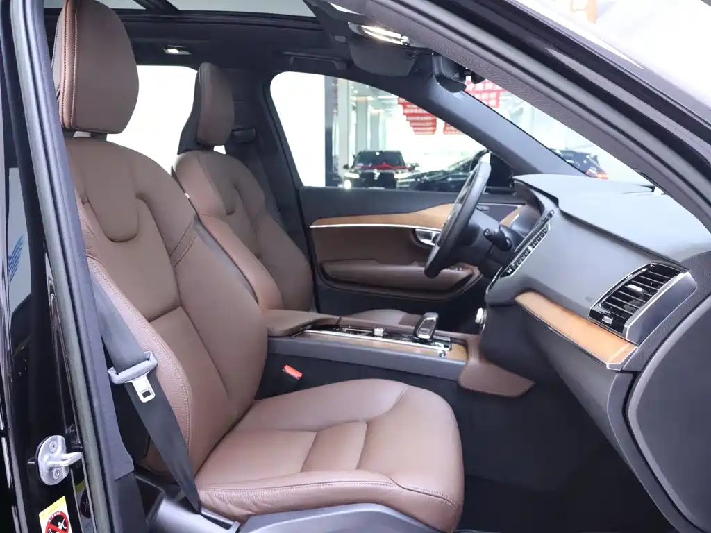 Volvo XC90 2023 B6 Intelligent Luxury Edition 7-seater