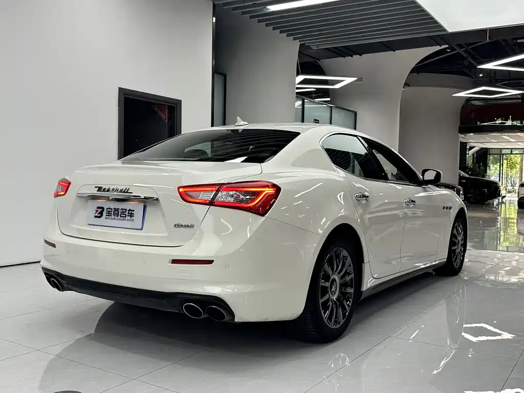 Ghibli 2018 Facelift 3.0T Standard Edition