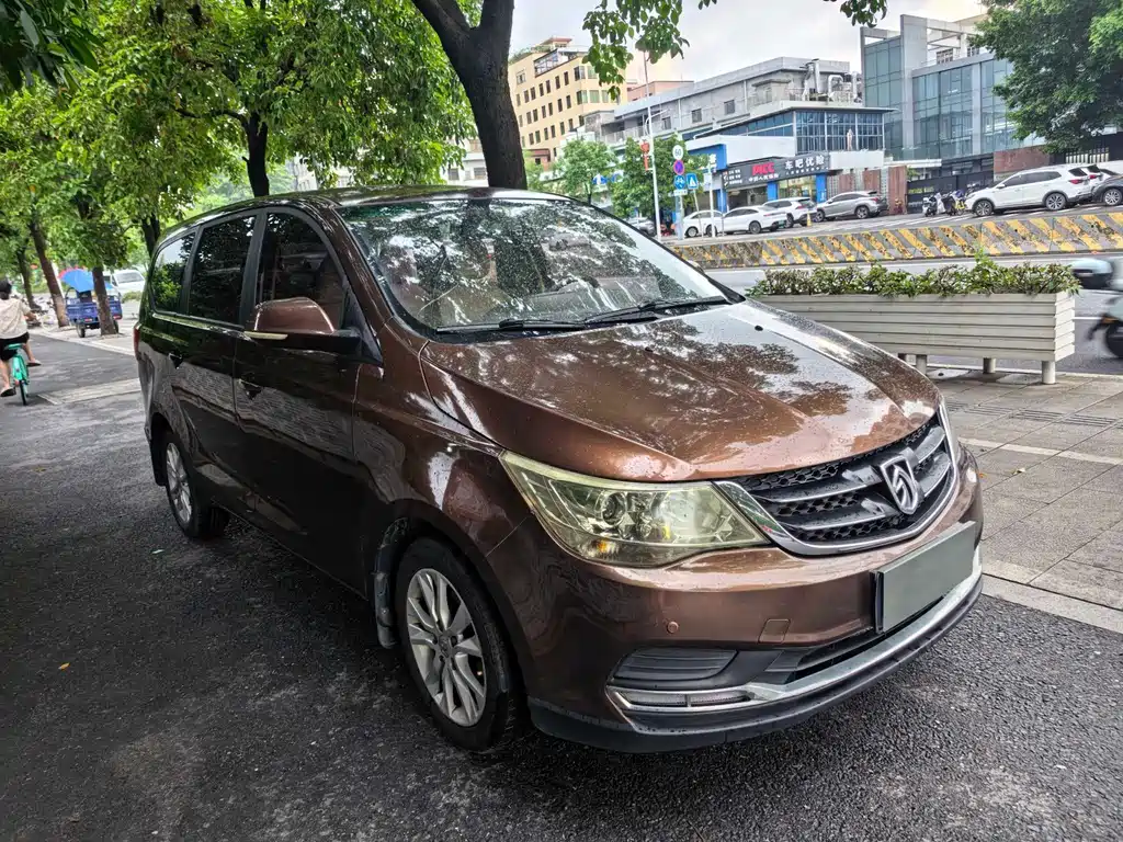 Baojun 730 2016 Model Year Revised 1.5L Manual Standard 7-Seat National Standard V