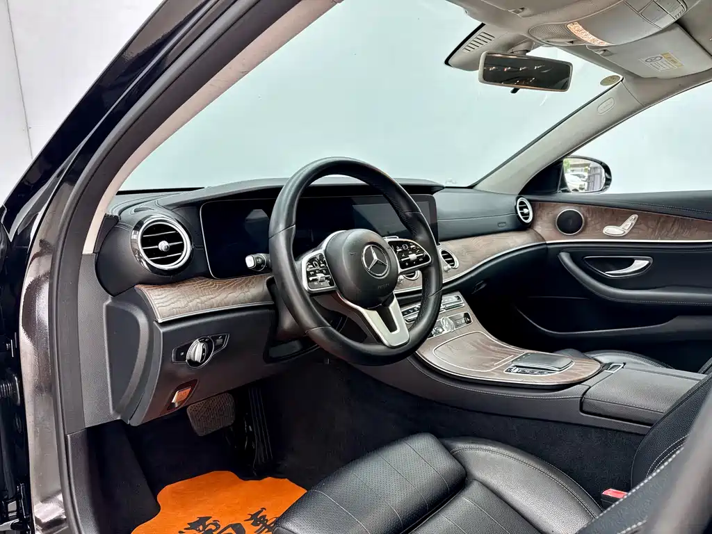 Mercedes-Benz E-Class 2019 E 260 L