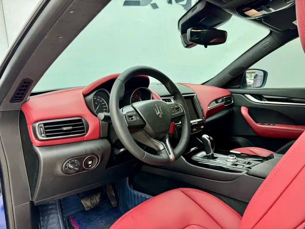 Levante 2018 Classic Edition 3.0T