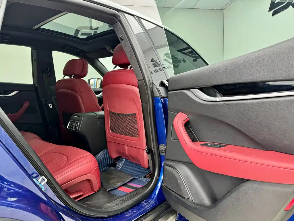 Levante 2018 Classic Edition 3.0T