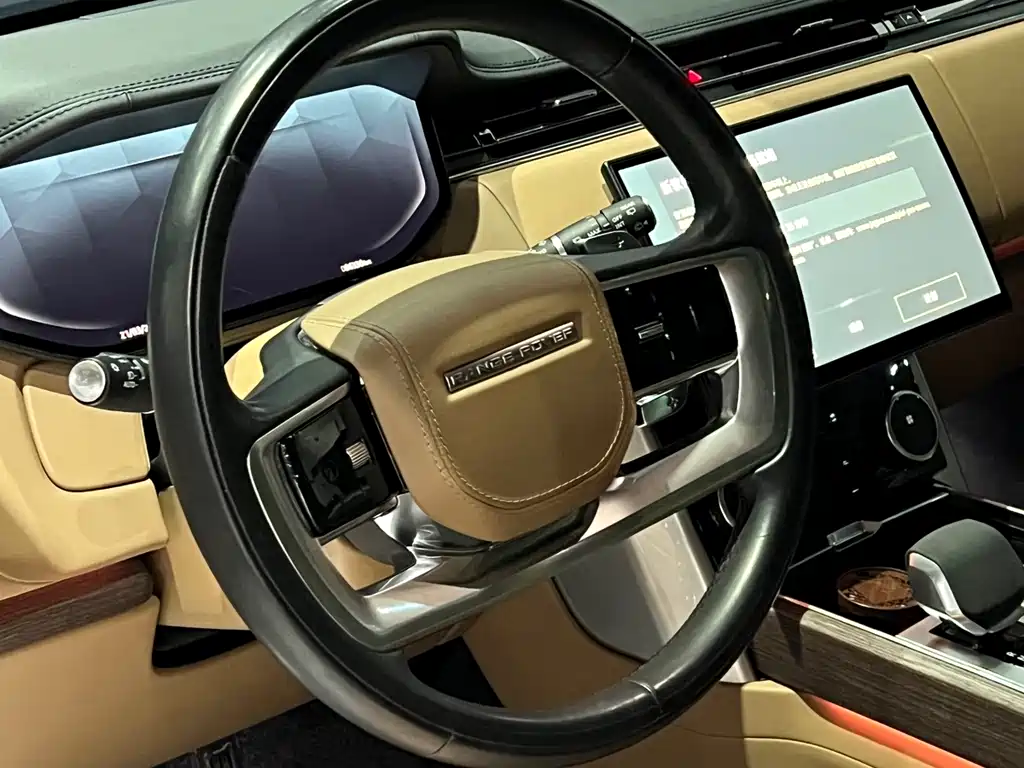 Range Rover 2023 3.0 L6 360PS Grand Edition