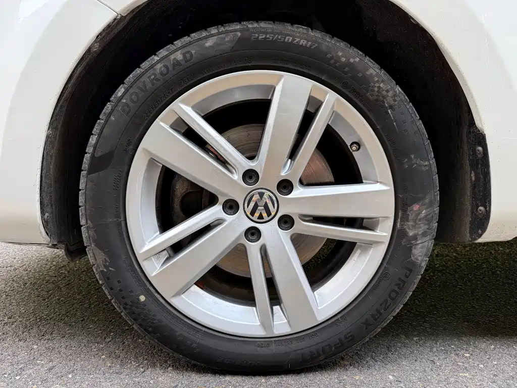 Shangri-La 2016 380TSI Comfort Edition 7-seater